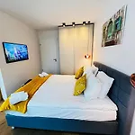 Beautiful One Bedroom W Balcony&parking-bel135 شقة