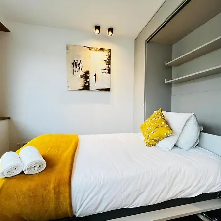 شقة Beautiful One Bedroom W Balcony&parking-bel135