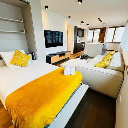 شقة Beautiful One Bedroom W Balcony&parking-bel135