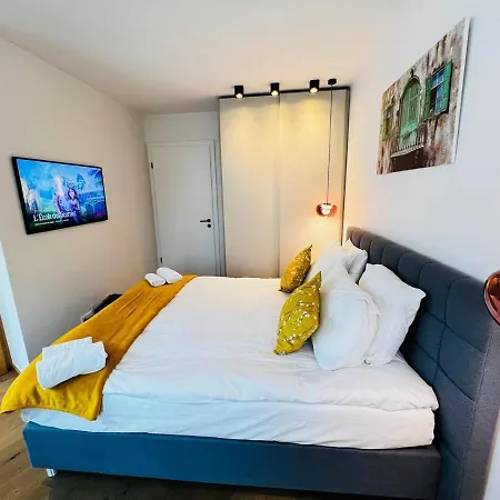 Beautiful One Bedroom W Balcony&parking-bel135 Lägenhet