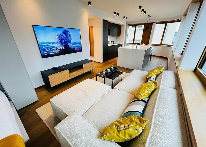 Beautiful One Bedroom W Balcony&parking-bel135 Lüksemburg