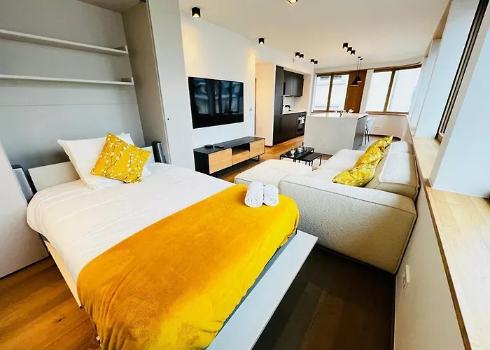 Daire Beautiful One Bedroom W Balcony&parking-bel135