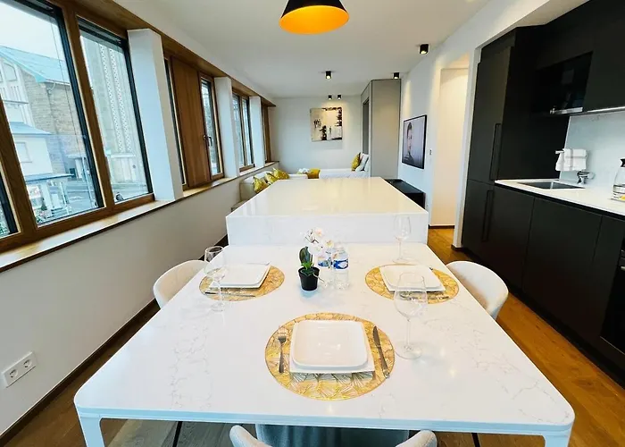 شقة Beautiful One Bedroom W Balcony&parking-bel135 *